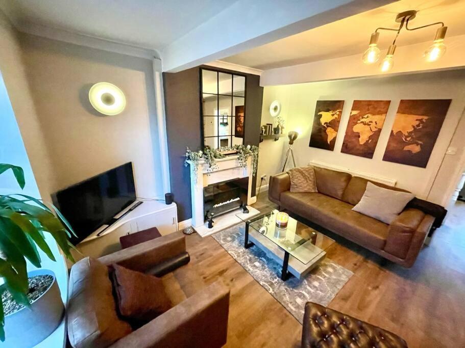 Peak District Self Catering * Glossop